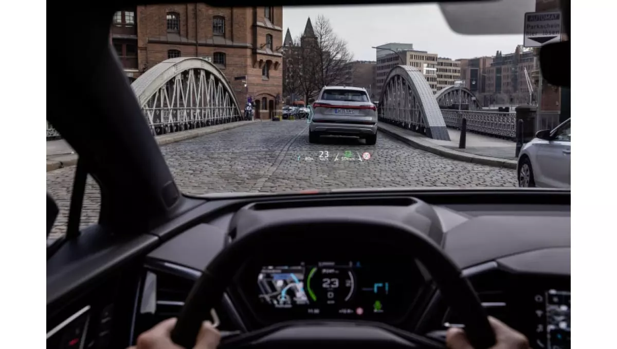 Audi Q4 e-tron будет выводить полезную информацию прямо на лобовом стекле