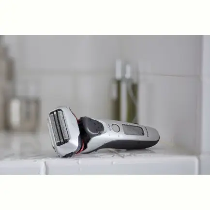 Электробритва Panasonic ES-LT2N-S820