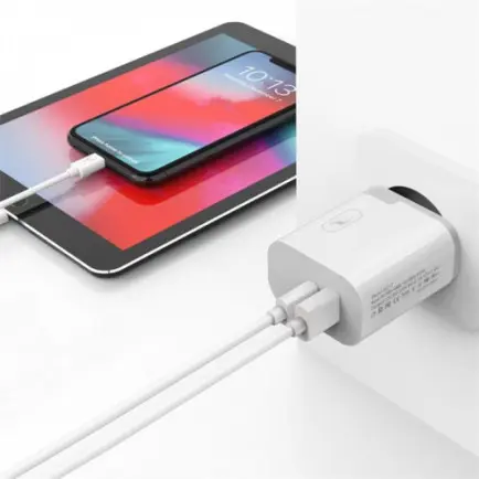 Зарядний пристрій SkyDolphin SC17 PD+QC3.0 (USB TYPE-Cx3A + USB TYPE-Ax3A)