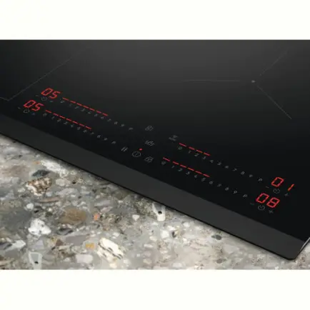 Варочная поверхность Electrolux EIS62453
