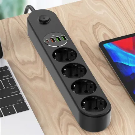 Фильтр питания ColorWay CW-CHE44PDB 4 розетки, 4USB (Type-C PD20W + 3USB QC3.0)