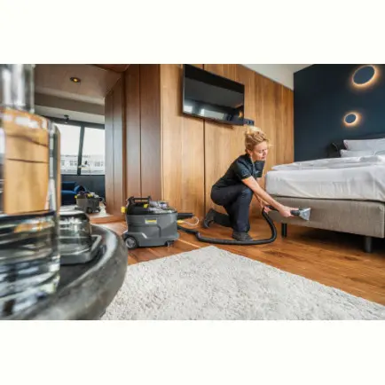 Пылесос Karcher Puzzi 8/1 (1.100-240.0)