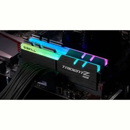 Модуль памяти DDR4 2x16GB/4400 G.Skill Trident Z RGB (F4-4400C19D-32GTZR)