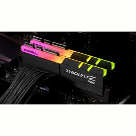 Модуль памяти DDR4 2x16GB/4400 G.Skill Trident Z RGB (F4-4400C19D-32GTZR)