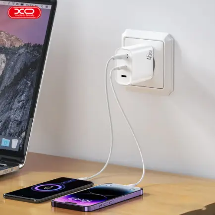 Мережевий зарядний пристрій XO L117 (2USB-С, 1USB, 3А)