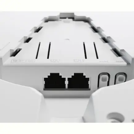 Точка доступа Mikrotik cAP XL AC RBcAPGi-5acD2nD-XL (AC1200, 716MHz/128Mb, ceiling AP, 5,5dBi, PoE)
