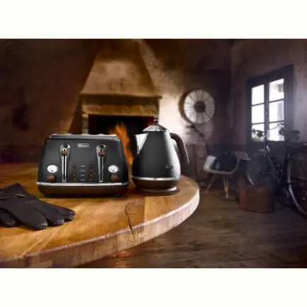 Електрочайник Delonghi KBOV 2001.BK