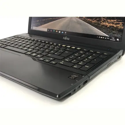 Ноутбук Fujitsu Lifebook A544 / 15.6" (1366х768)