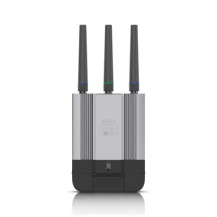 Бездротовий маршрутизатор Ubiquiti Mobile Router Industrial (UMR-industrial)