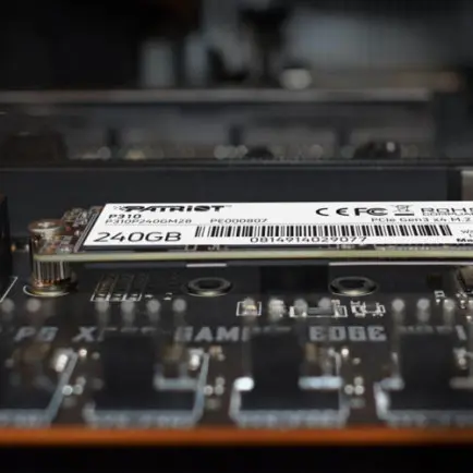 Накопитель SSD  240GB Patriot P310 M.2 2280 PCIe NVMe 3.0 x4 TLC (P310P240GM28)