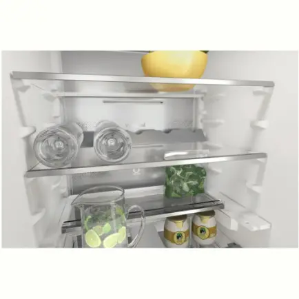 Холодильник Whirlpool WHC18 T573