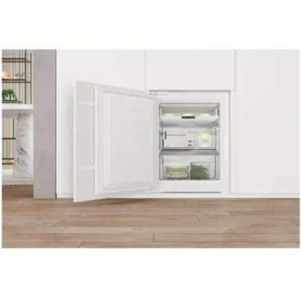 Холодильник Whirlpool WHC18 T573