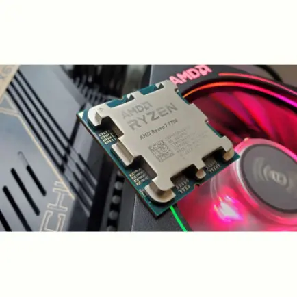 Процесор AMD Ryzen 7 7700 (3.8GHz 32MB 65W AM5)