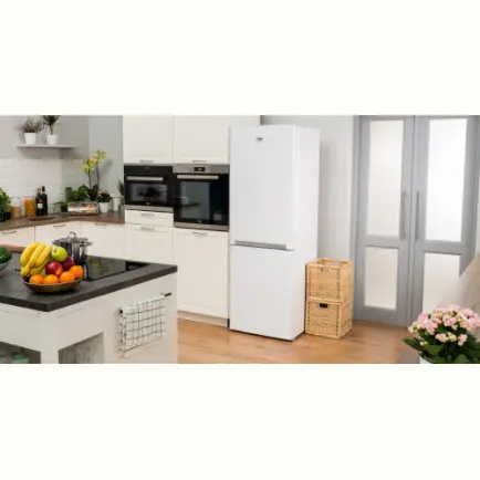 Холодильник Beko RCNA406I30W
