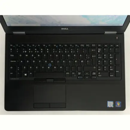 Ноутбук Dell Latitude E5570 / 15.6" (1366x768)