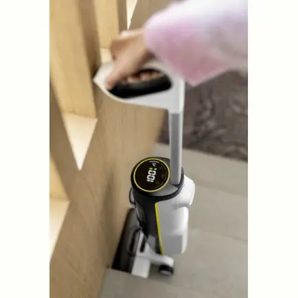 Аккумуляторный моющий пылесос Karcher FCV 4 (1.056-131.0)
