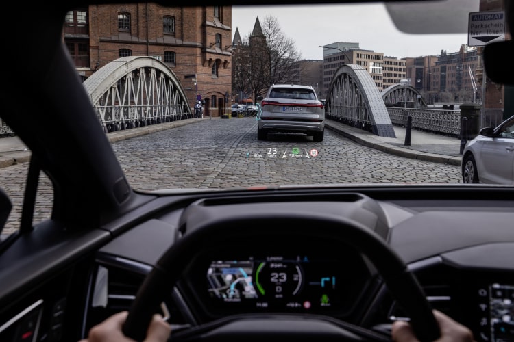 Audi Q4 e-tron отримає HUD-дисплей для виведення корисного інформації прямо на лобовому склі